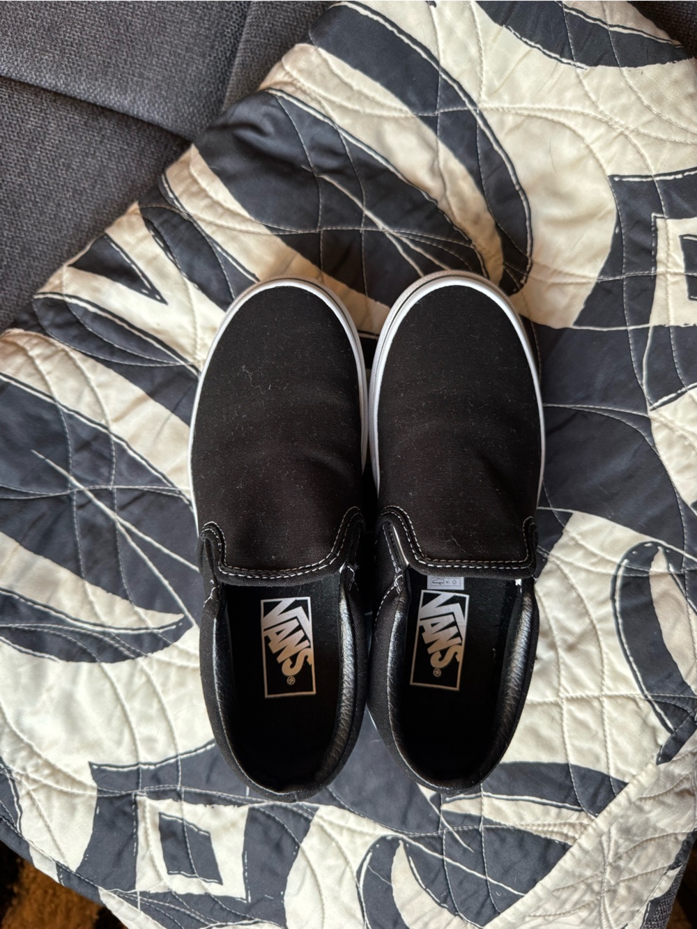 EUC Vans Stackform Black and White Slip-On Canvas Shoes sz5.5 womens
